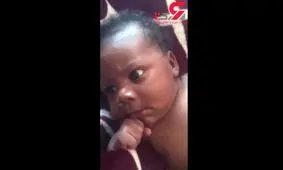 اقدام بامزه پدر جوان برای ساکت کردن کودکش+ فیلم