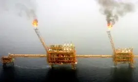 پیش‌بینی «گاردین» از نفت ۱۰۰ دلاری درصورت بستن تنگه هرمز از سوی ایران