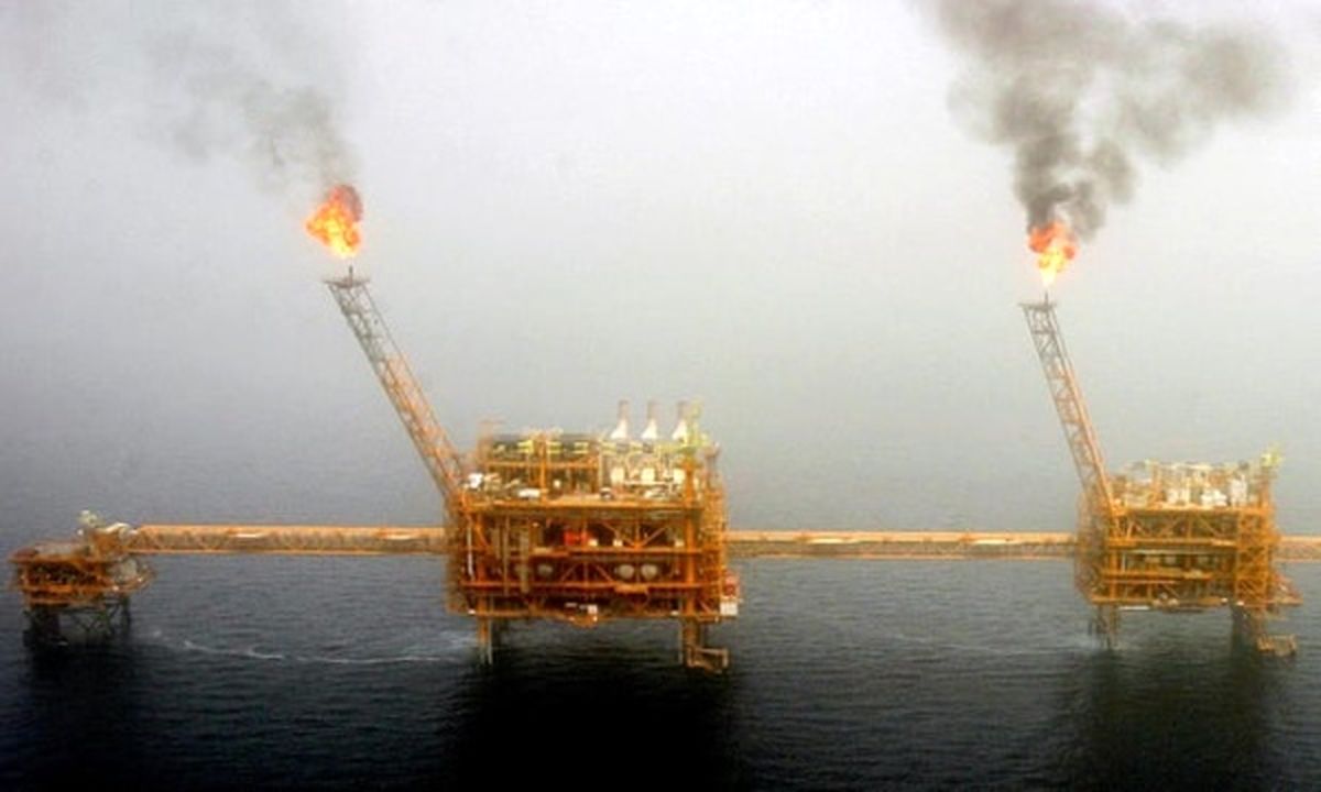 پیش‌بینی «گاردین» از نفت ۱۰۰ دلاری درصورت بستن تنگه هرمز از سوی ایران