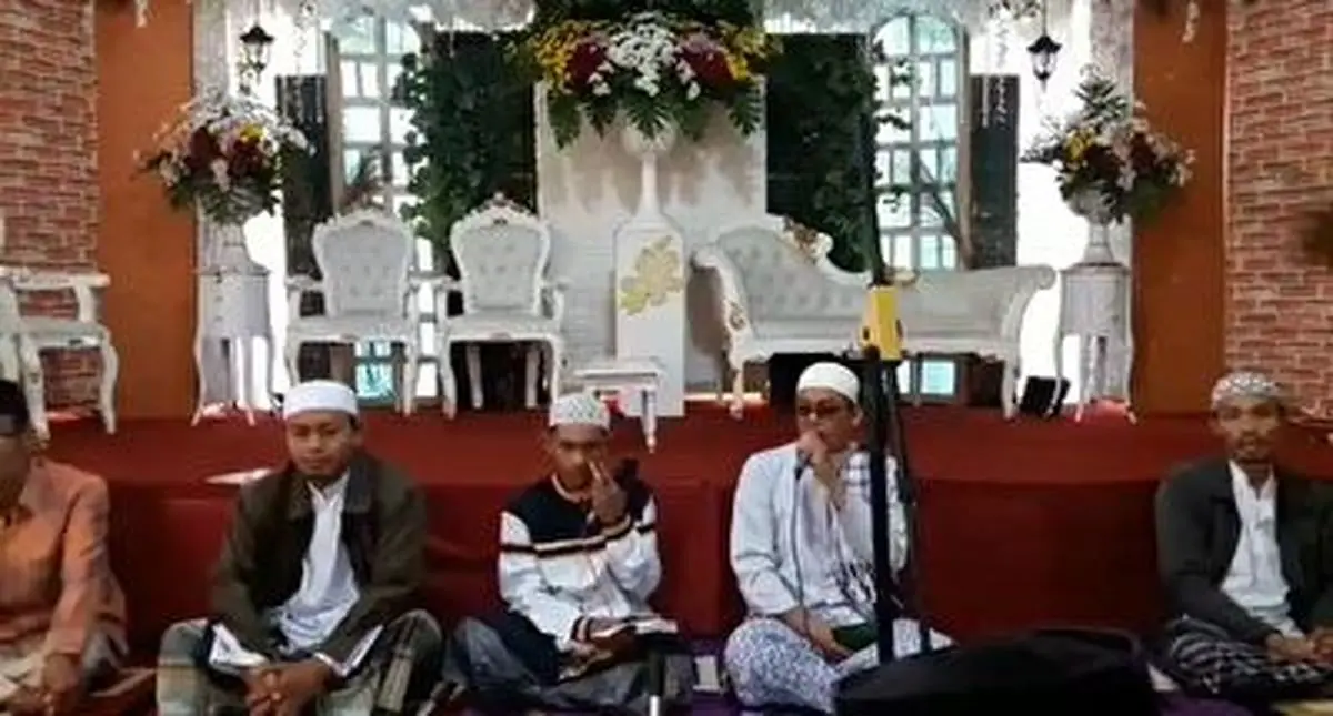 ماری که مراسم مذهبی را بهم ریخت + فیلم