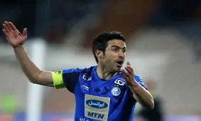 خسرو حیدری غایب استقلال در بازی با پدیده