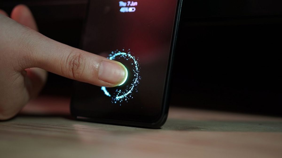 سنسور اثر انگشت زیر نمایشگر LCD؛ تجربه ای ارزان و مفید از یک شرکت چینی