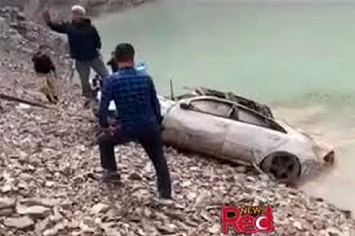 فیلم | سقوط سواری بنز در سدکرج و مرگ راننده