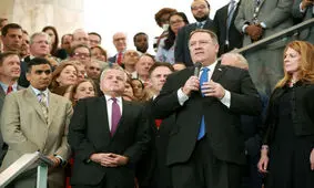 پامپئو و یک سال ادعای حفظ پرستیژ وزارت خارجه آمریکا