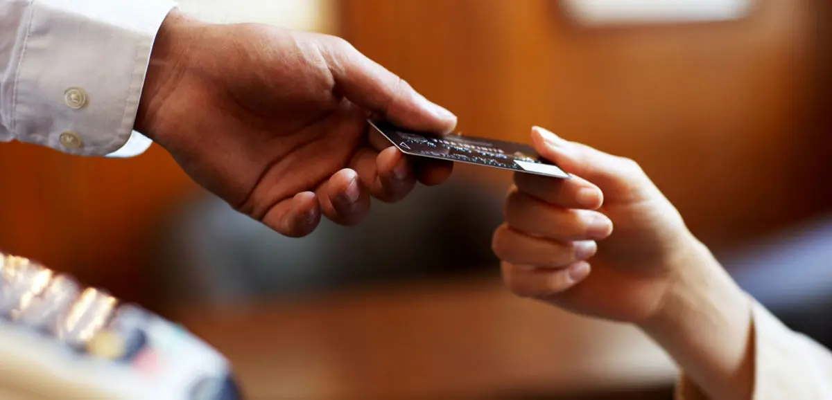 کارت بازرگانی چیست و چه مزایایی در کسب‌وکار دارد؟