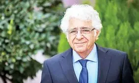 روزنامه نمی‌خوانم حتی مصاحبه‌های خودم را! / تئاترها و کنسرت‌های لاکچری، اشتباهی در عالم هنر است/ متاسفانه در هنر به جای اسپانسر، سرمایه‌گذار داریم