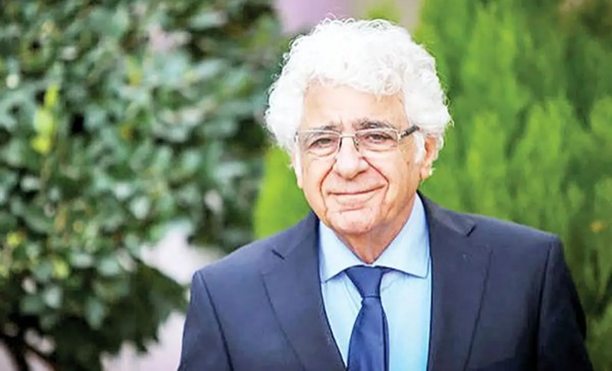 روزنامه نمی‌خوانم حتی مصاحبه‌های خودم را! / تئاترها و کنسرت‌های لاکچری، اشتباهی در عالم هنر است/ متاسفانه در هنر به جای اسپانسر، سرمایه‌گذار داریم