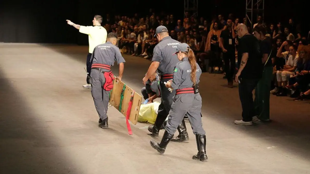 مرگ یک مدل هنگام اجرای نمایش فشن شو در برزیل+ویدئو و تصاویر