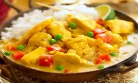 خوراک مرغ میوه‌ای + دستور تهیه