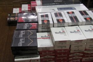 10 هزار نخ سیگار قاچاق در عوارضی قزوین - کرج کشف شد