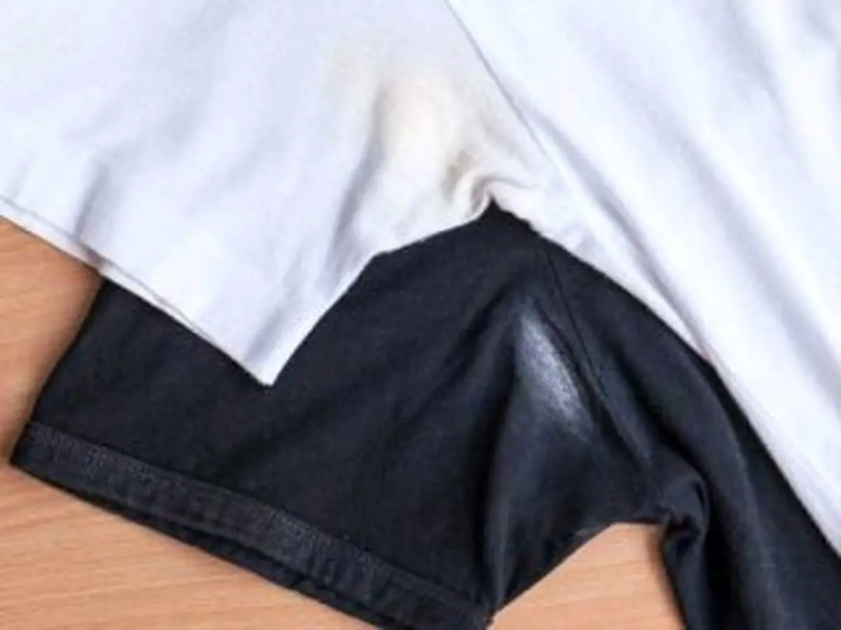 راهکاری موثر برای از بین بردن لکه‌ مام از روی لباس