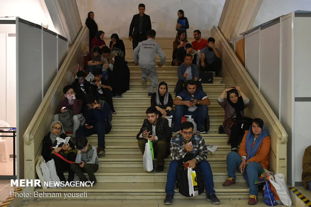 از صف اینستاگرامی‌ها تا هضم انقلابی‌ها؛ نشانه‌های جدید فرهنگی