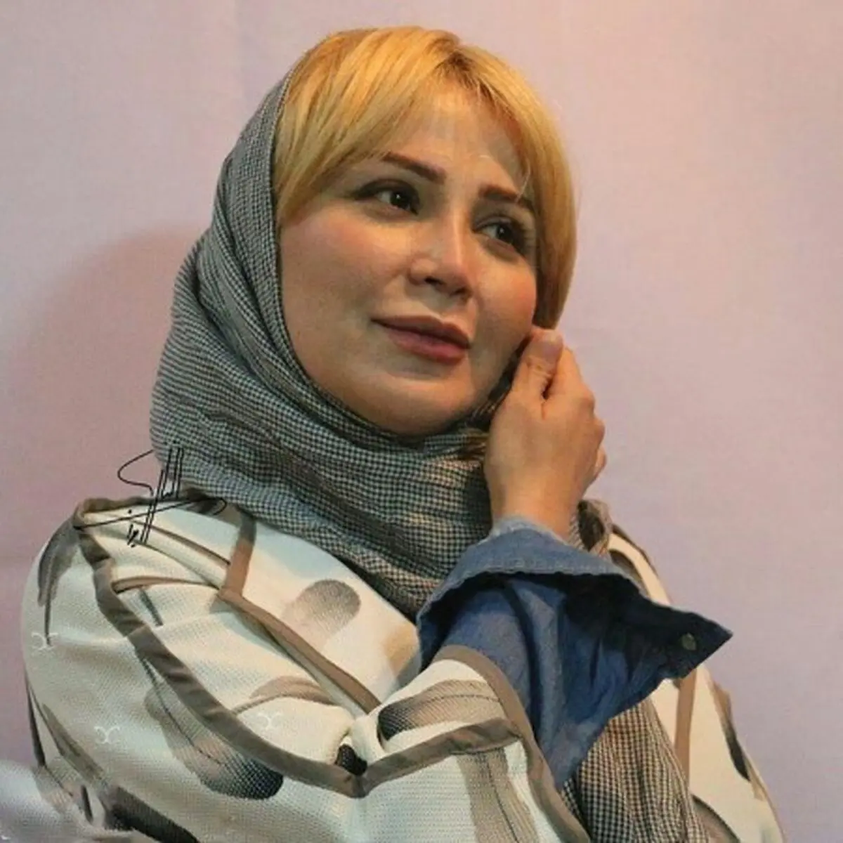 واکنش «سپیده گلچین» به حضور اندی در مراسم ازدواج پسر خاوری