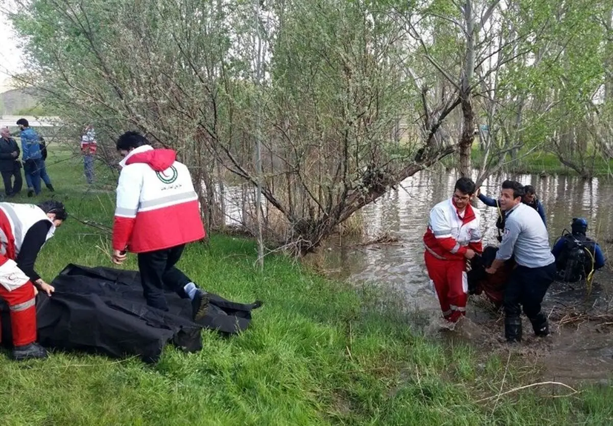تصاویر ی از 3 برادر غرق شده در رودخانه "قره‌سو" مشکین‌شهر