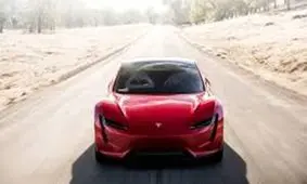 تسلا رودستر با شعاع حرکتی 1000 کیلومتر وارد بازار می‌شود