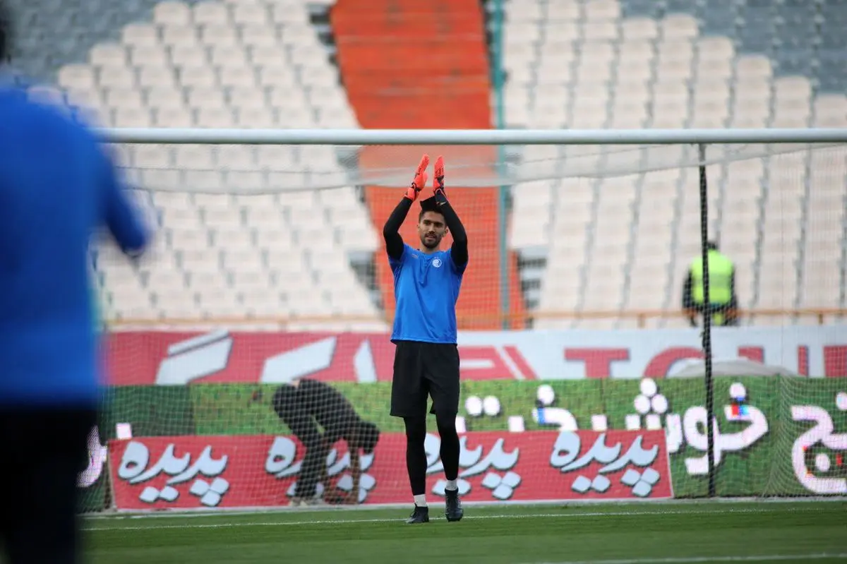 گزارش تصویری اختصاصی گرم کردن دو تیم استقلال تهران - استقلال خوزستان