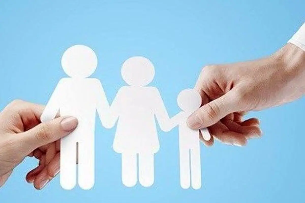 آگاه کردن والدین نسبت به تبعات کم فرزندی