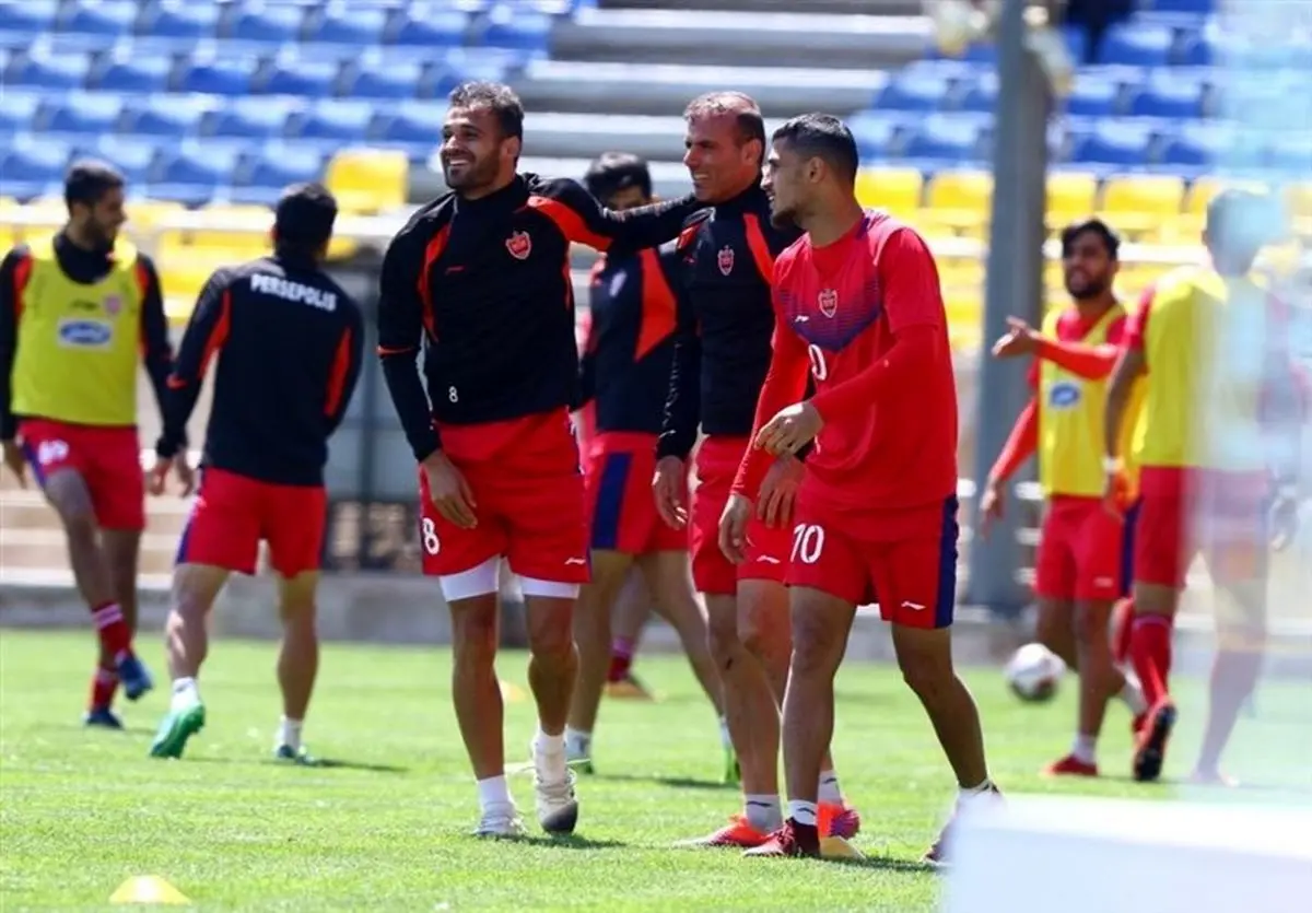 گزارش تمرین پرسپولیس| شارژ روحی بازیکنان توسط هواداران و استارت مهاجم کروات