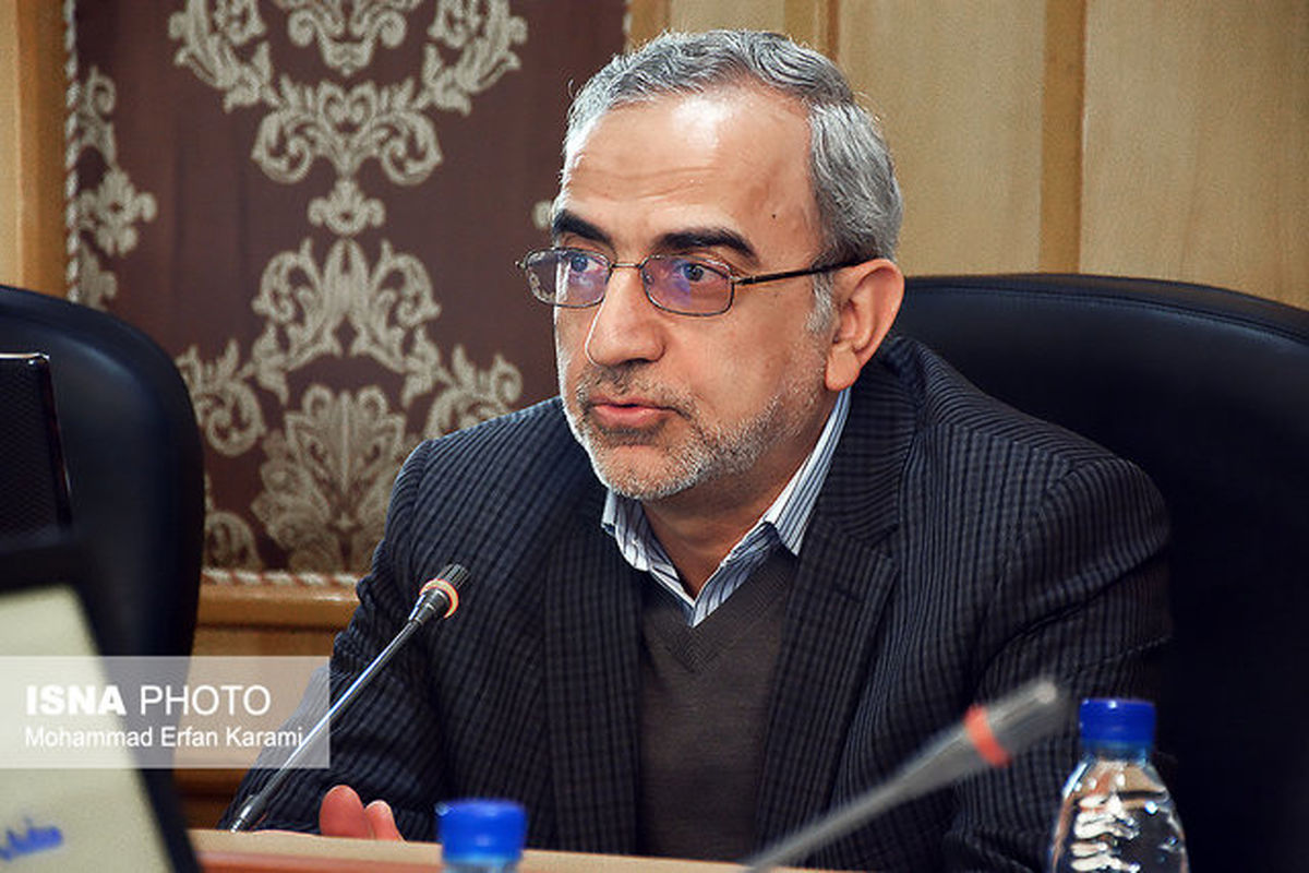 دانشگاهها را وارد قراردادهای توسعه میادین نفتی میکنیم