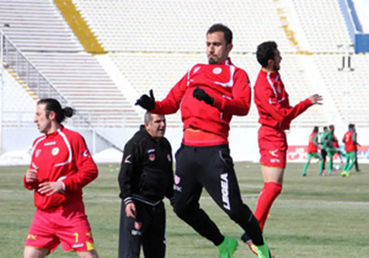 شاگردان دایی در اندیشه اعتصابی دیگر/اردوی کردان لغو می‌شود؟