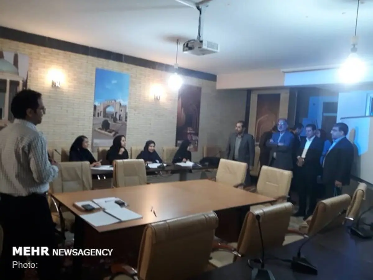 دانش آموزان نخبه شیرازی در کارگاه های آموزشی حوزه هنری شرکت کردند