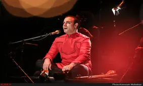 علیرضا قربانی شعری از احمد شاملو را خواند