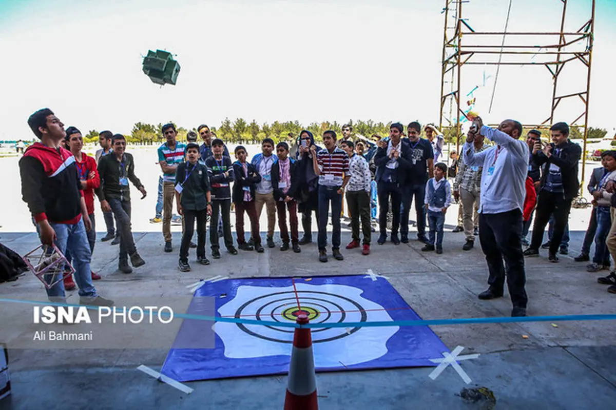 مسابقات "هوافضا"، گامی برای آشنایی جامعه علمی با کاربردهای غیرنظامی رشته هوافضا
