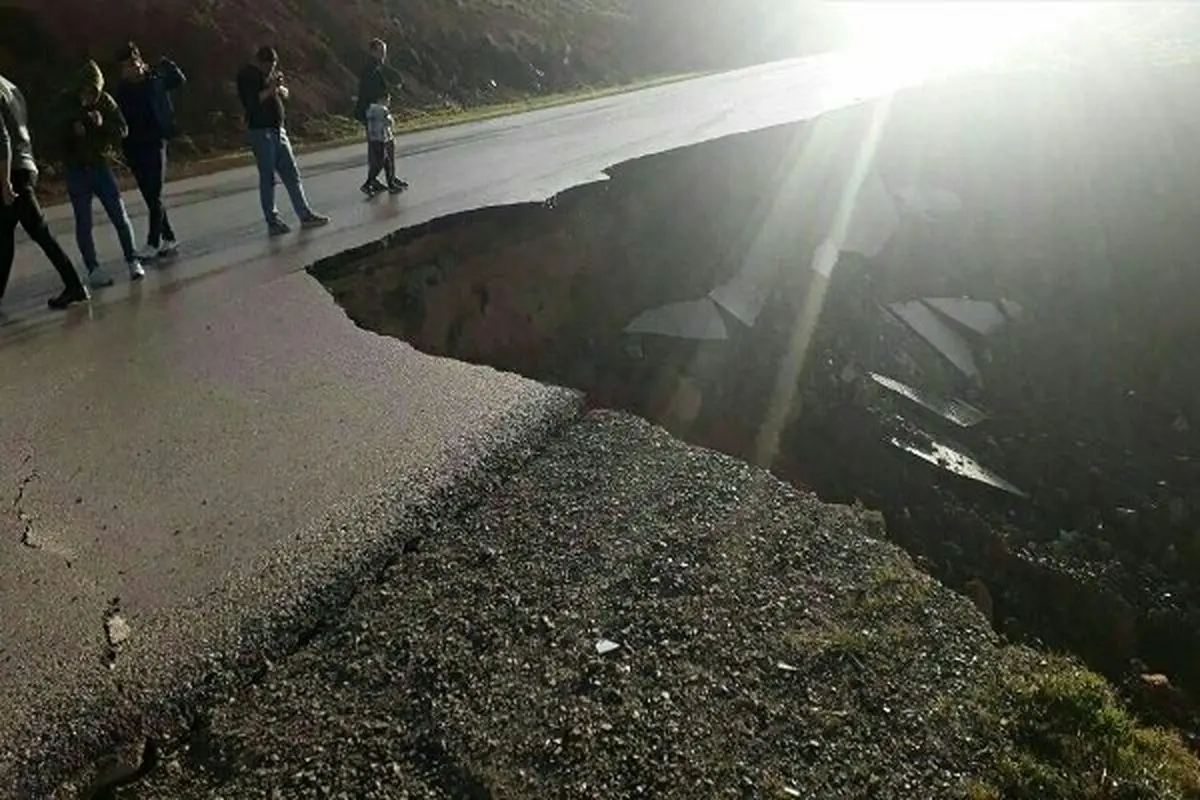 رانش زمین در جاده توسکاچال - دوزین خسارت جانی نداشت/ قطع گاز شهر دوزین و 21 روستای منطقه