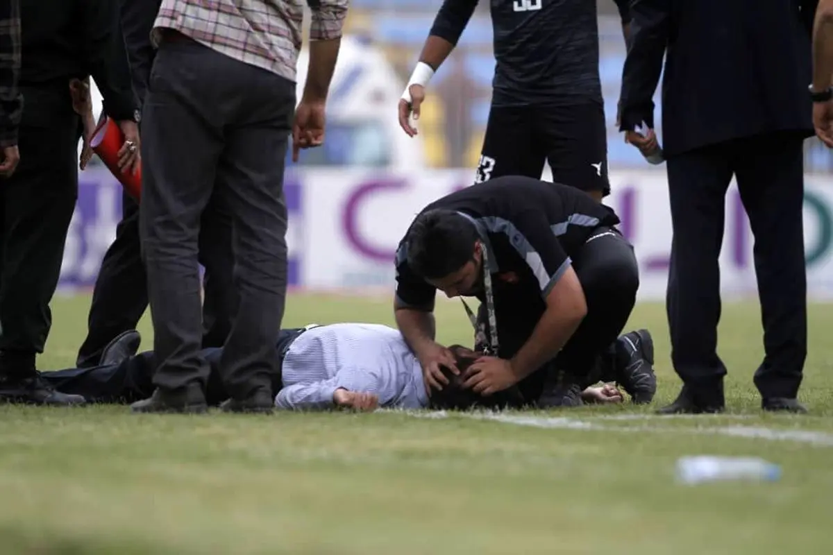 فیروز کریمی از بیمارستان مرخص شد