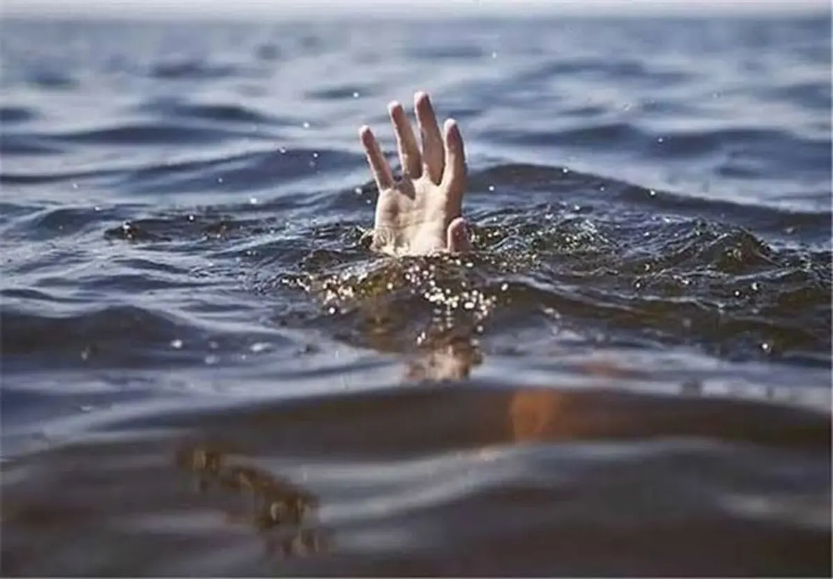 مرگ دختر 19 ساله اراکی در استخر