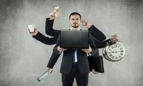 چندشغله‌ها؛ چهره تازه طبقه متوسط فرسوده/ افزایش هزینه‌ها و رکود دستمزدها، شاغلان را نیازمند شغل‌های دوم و سوم کرده است