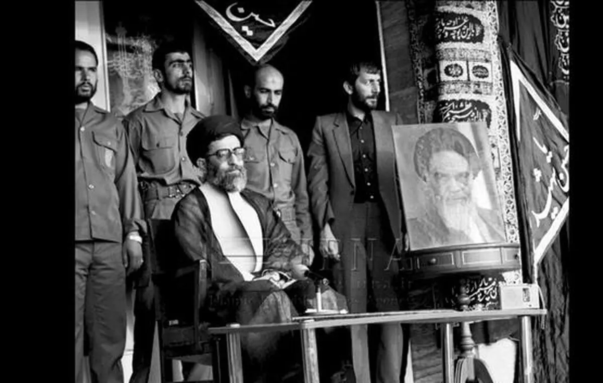 روزی که رهبر انقلاب دستور توقف اعتراضات علیه بی‌ حجابی را دادند/ نگاهی به وقایع فروردین ۱۳۶۴/ عکس