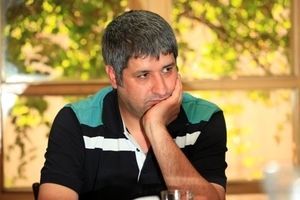 کیهان: عبدالرضا کاهانی تکدی گری می کند/ اینها دیگر فیلم‌ سازی نمی‌کنند