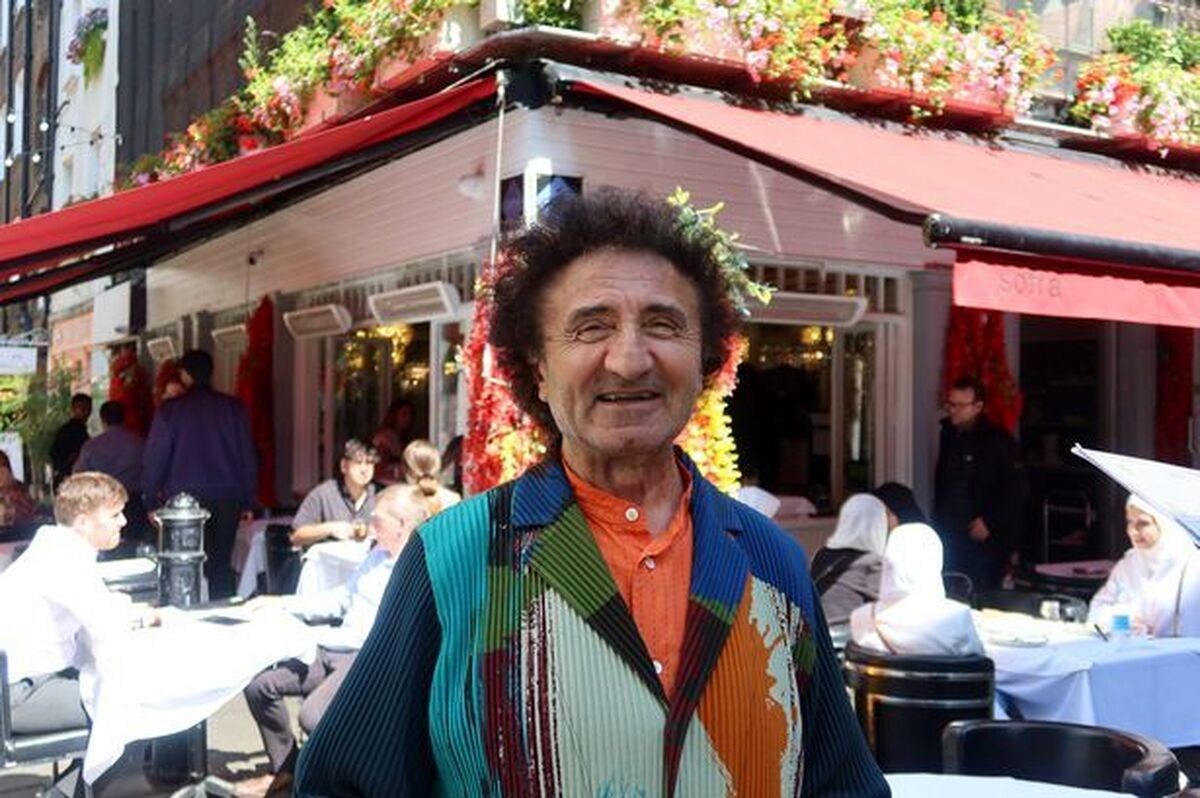 بیشتر در توالتهای عمومی میخوابیدم و با یک کاسه سوپ در روز زنده میماندم، اکنون یک میلیونر هستم