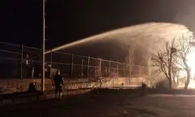 حریق در نزدیکی پالایشگاه تبریز؛ عملیات مهار ادامه دارد

