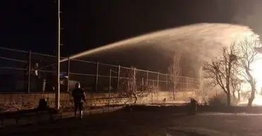 حریق در نزدیکی پالایشگاه تبریز؛ عملیات مهار ادامه دارد

