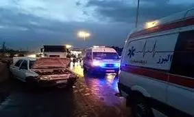 تصادف ۳۰ دستگاه خودرو در اتوبان قزوین - کرج/ ویدئو 