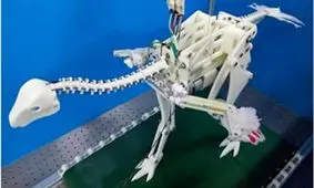 ابداع ربات دایناسور نما که به درک بهتر تکامل پرواز کمک کرد
