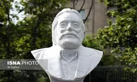 سردیس مرحوم «مشایخی» شبیه او نیست