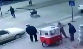 زیر گرفتن یک معلول توسط راننده ناشی + فیلم