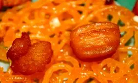 نرخ زولبیا و بامیه در شیراز کیلویی ۱۸ هزار تومان مصوب شد