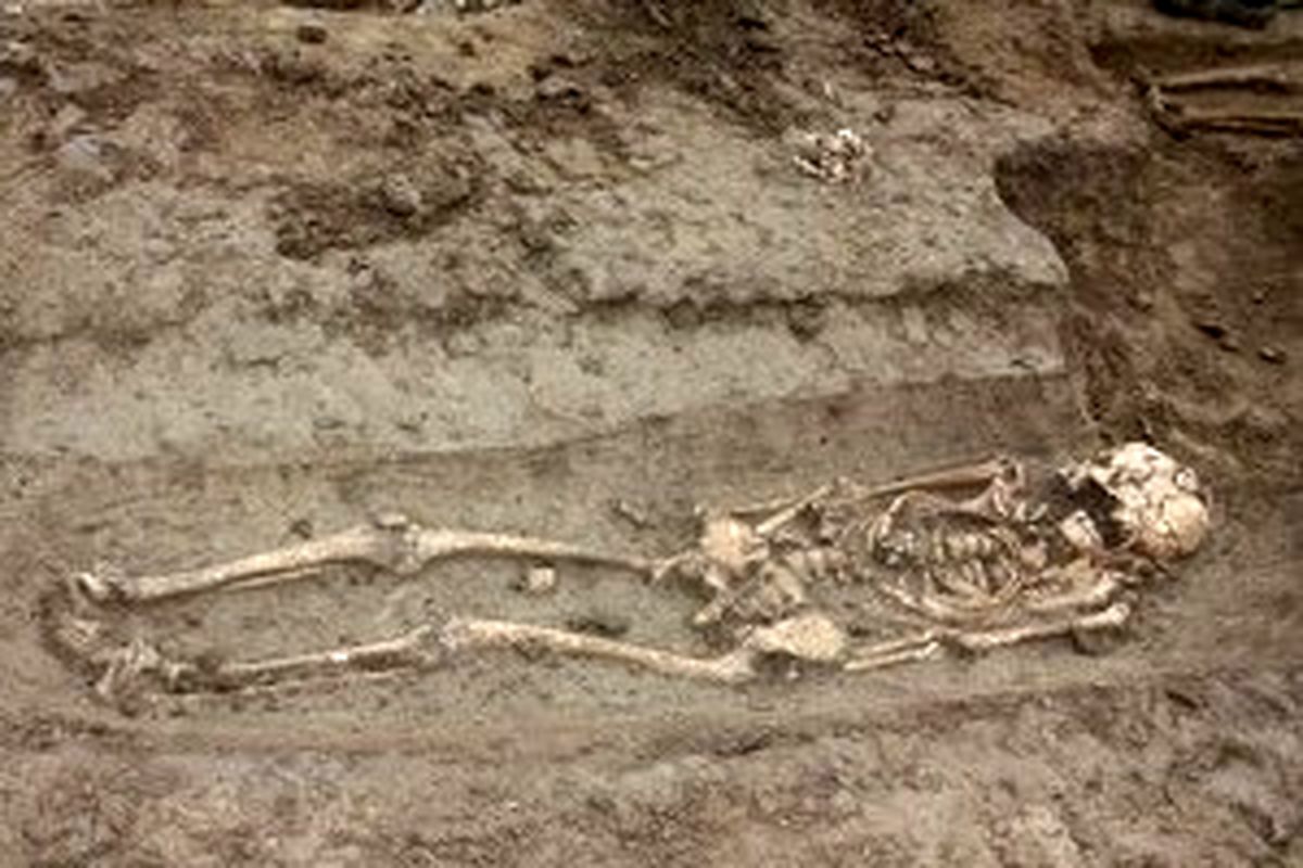 کشف یک جسد متعلق به پزشک جادوگر 800 ساله