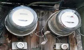 کمیسیون انرژی وزارت نیرو را مکلف به بازگرداندن تعرفه های برق به نرخ سال ۹۷ کرد