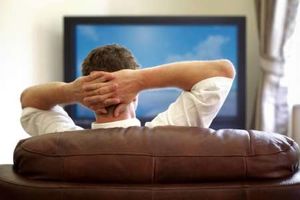 زنان بیشتر تلویزیون می‌بینند یا مردان؟/ استان‌های پرمخاطب سیما