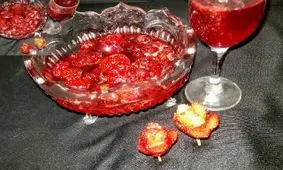 طرز تهیه مربا توت فرنگی