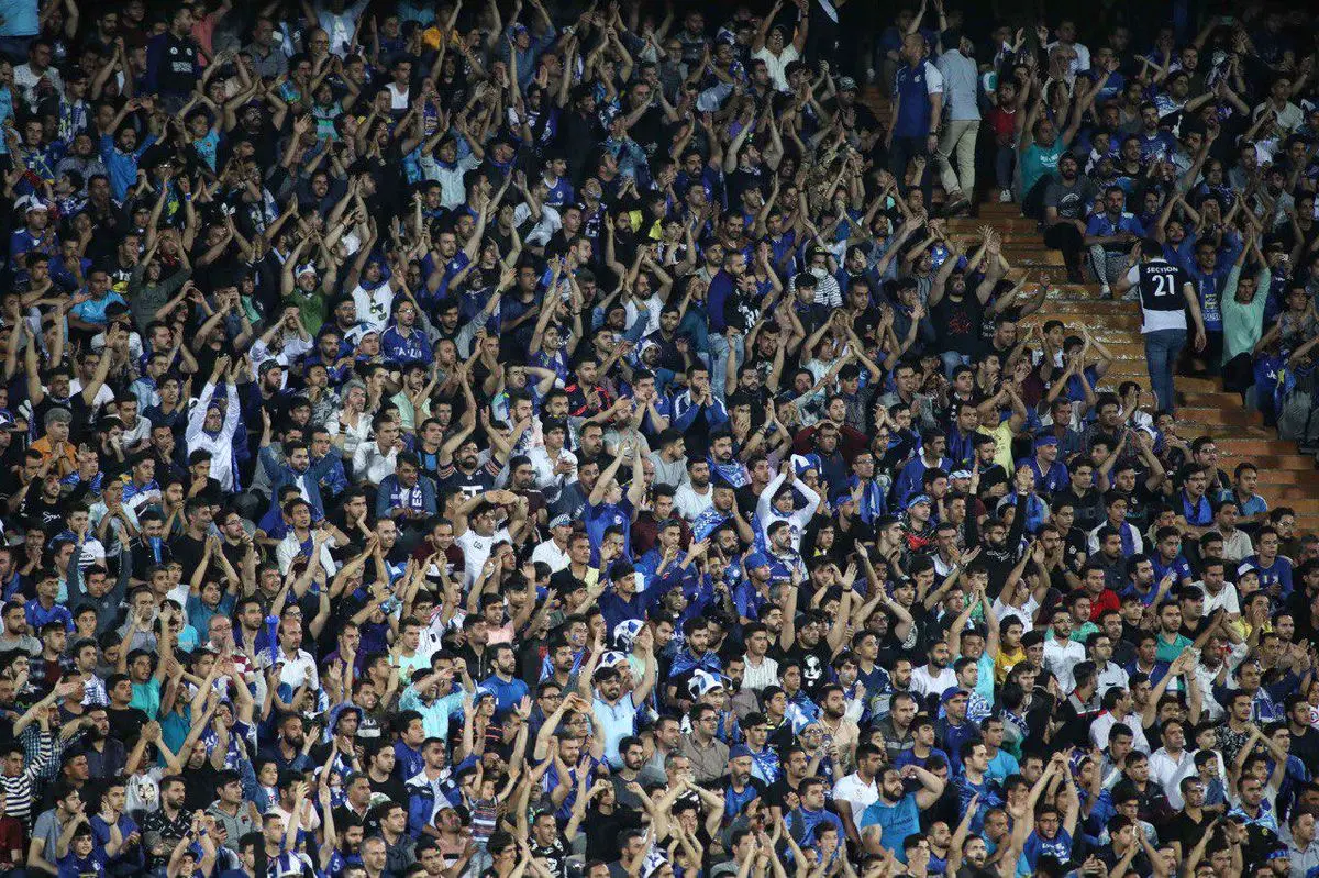 باشگاه استقلال از هوادارانش عذر‌خواهی کرد