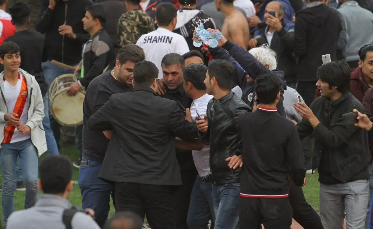 ویسی: اگر آتشم هم بزنند خانه را تخلیه نمی‌کنم