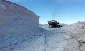 برف چند متری گردنه «تته» در اواسط اردیبهشت ماه+فیلم