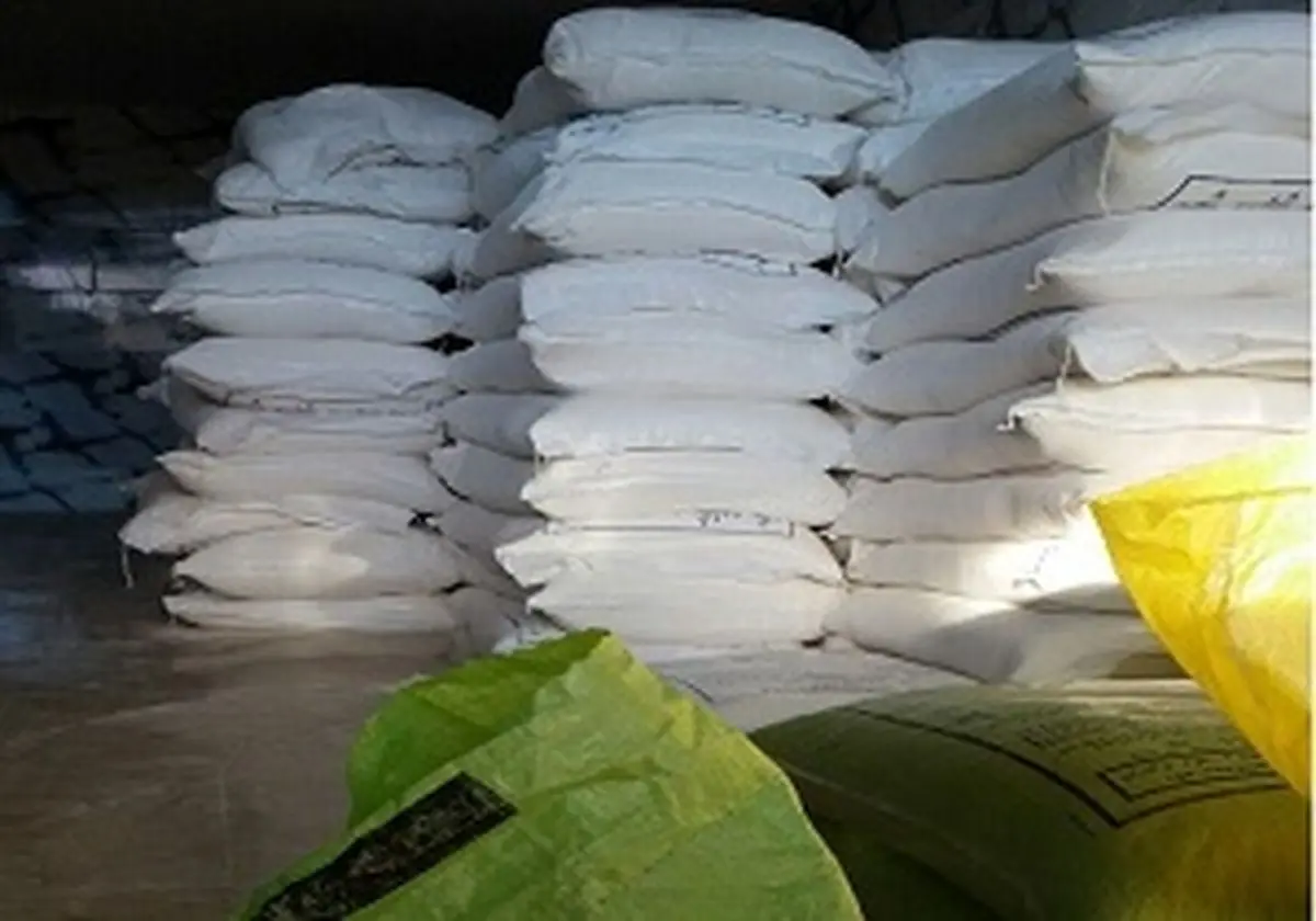 کشف ۴ تن آرد قاچاق در طبس مسینای درمیان