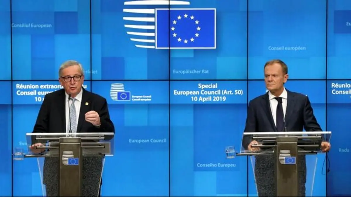 واکنش یونکر به اقدام تلویزیون دولتی لهستان علیه تاسک